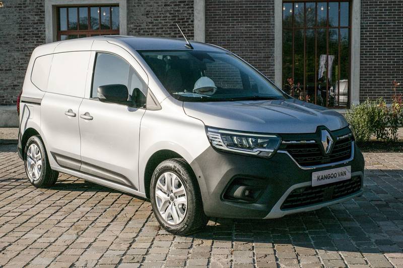 Location longue durée du Renault Kangoo Van sans apport à Fréjus